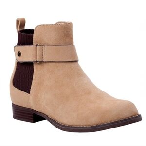 Spenco "Park Avenue" Suede Chelsea Ankle Boot Wheat Cream Tan | Women's Size 10D